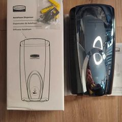 Rubbermaid Auto Foam Dispenser