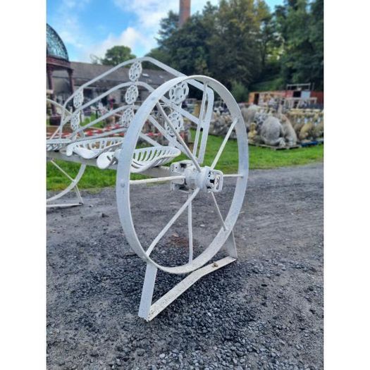 Cart Wheel Bench With tractor seats White KAS1358
