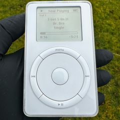 Apple iPod 1st Generation (M8541) 10gb
