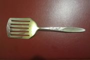 vintage Beetroot server   Grosvenor Christine