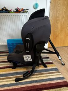 AxKid MiniKid 2 rear-facing car seat