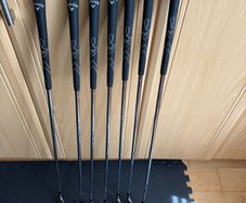 callaway x hot irons left handed