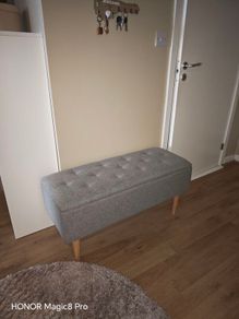 Hall bench