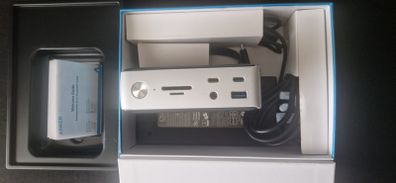Anker 577 Docking Station (13-in-1, Thunderbolt 3)