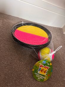 Catch paddles with ball set