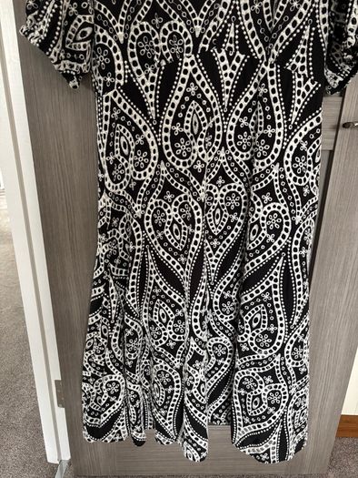 Flattering Black & Cream embroidered dress