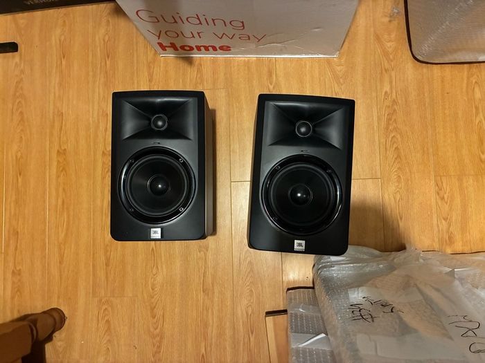 jbl 3 series LSR305 professional monitors.