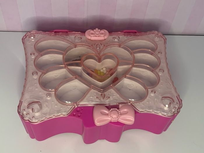 Girls Small Things Holder / Box (for aqua beads, earrings, rings, jewellery etc)