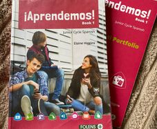 JC Spanish Aprendemos Book 1 Textbook & Portfolio
