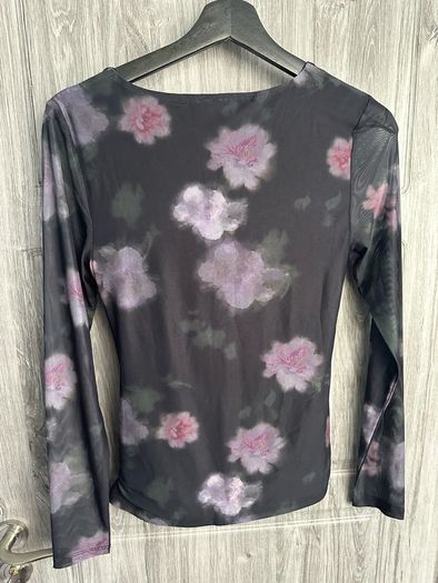 BNWT Floral Top - S
