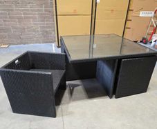 Set of Outdoors Table + Four chairs