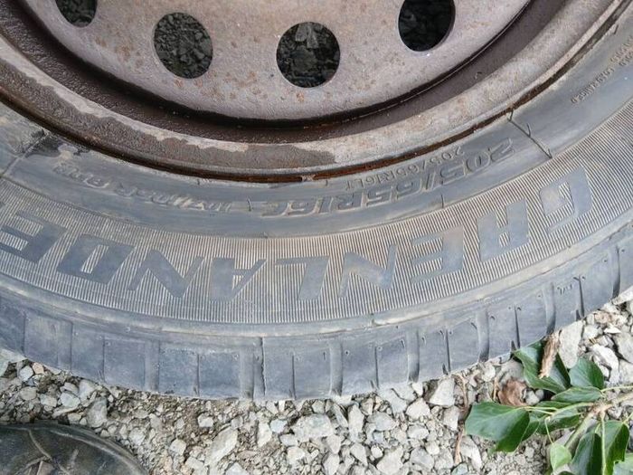 205/56R16C van tyre