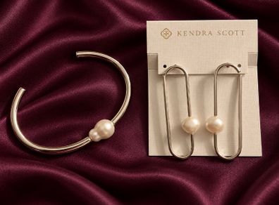 Designer pearl bracelet and earring set