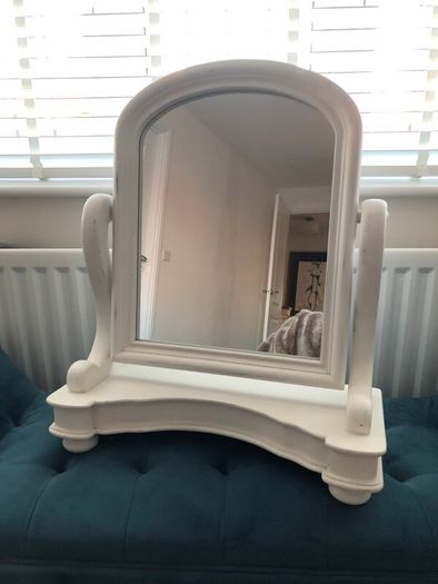 Country Corner dressing table top mirror
