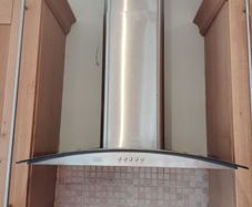 Complete fitted kitchen and appliances