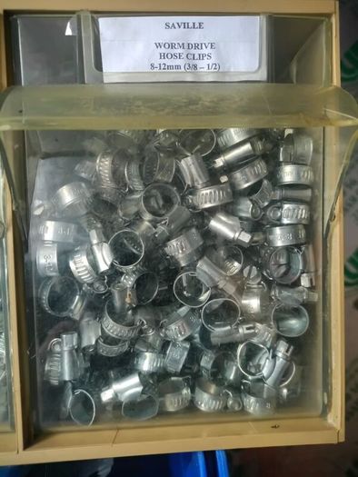 Various size hose clips