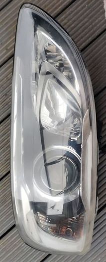 Volvo S60 V60 Headlight Right or Left. 2 side available