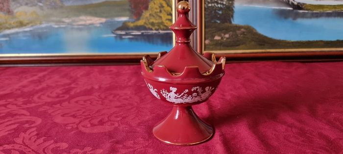 3 Piece Vintage Elegant Italian Fiorentine Lustre Ruby Red Gold Gilt Footed Lidded Compote And Vases Set