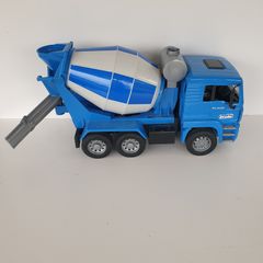 Bruder cement truck Man truck 2001