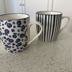 Nicola Spring 6 small mugs