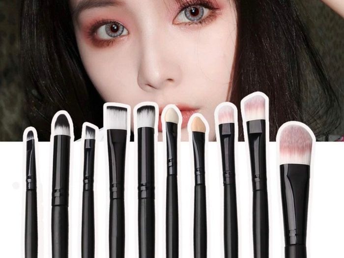 Make up Brush Set 20 PCs Professional Face Eyeliner for Foundation Blush Concealer Eyeshadow with Travel Black (FREE POSTAGE)