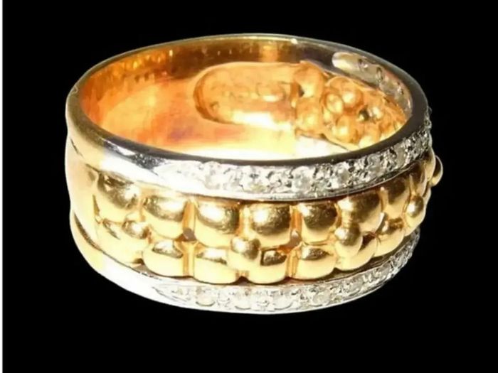 Vintage 18ct Gold/Diamond Unisex Ring