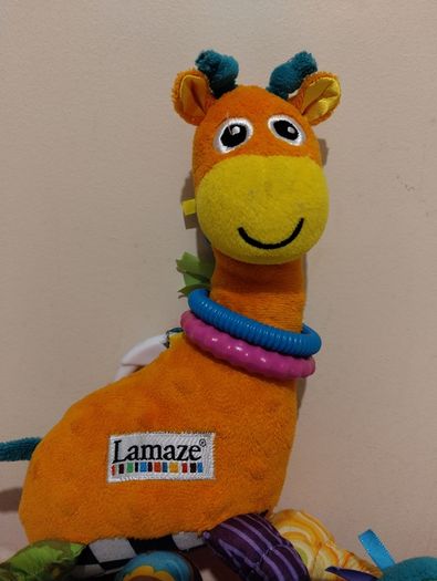 Lamaze  Stretch the Giraffe Sensory Toy