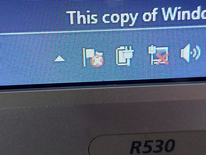 Samsung R530, Red, Intel Pentium Dual Core CPU T4400, 2.2GHz, Windows 7 Ultimate 32 bit, 4GB Ram, 150GB HDD, Opera, Chrome and VLC