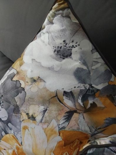 3x Scatterbox cushions