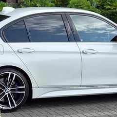 Immaculate 2017 (172-D) BMW 330e M Sport Plug-In