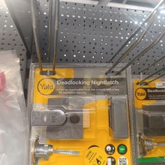 Yale deadlocking night latch