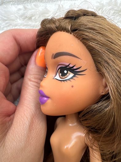 Bratz Sleep Over party Yasmin MGA Used Please see photos