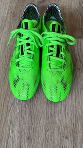 Soccer boots Adidas F10 UK 11