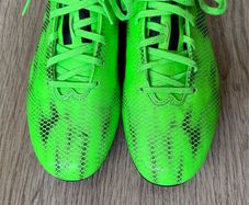 Soccer boots Adidas F10 UK 11