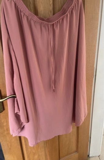Dusky pink skirt size 22