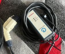 nissan leaf car charger