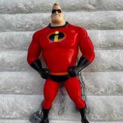 Incredibles 2 Disney Chain Bustin Mr Incredible Action Figure Jakks Pacific approx. 6" Used Please see photos