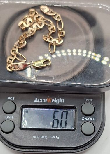 9 ct gold bracelet