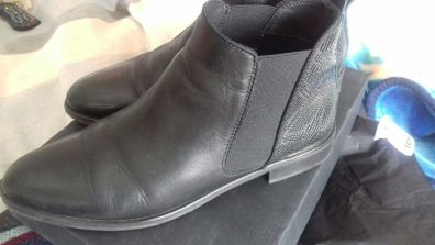Very comfortable ankle boots