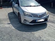 main image for ad 2010 toyota avensis 2.0 d4d auto breaking