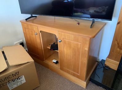 tv cabinet