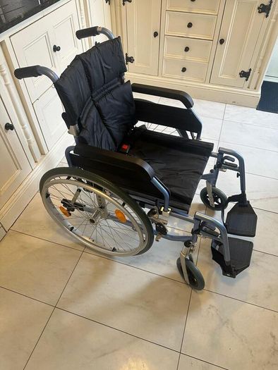 Manual wheelchair Aktiv X5