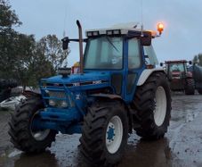 Ford 7810