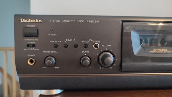 3 HEAD Technics RS-BX 646 tape deck. Like new, cleaned.