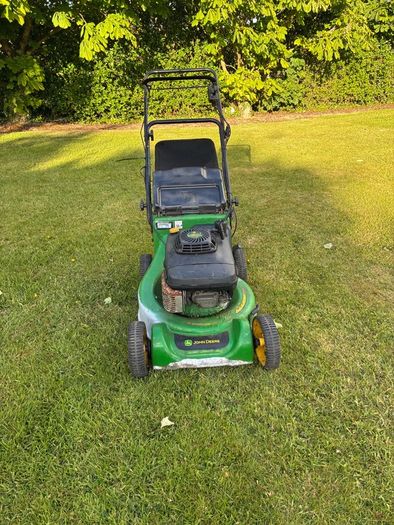 john deer lawnmower
