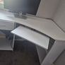 White corner desk Image 2
