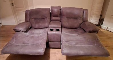 2 seater recliner with centre console