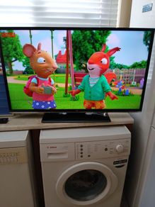 Hitachi 20 inch Smart tv