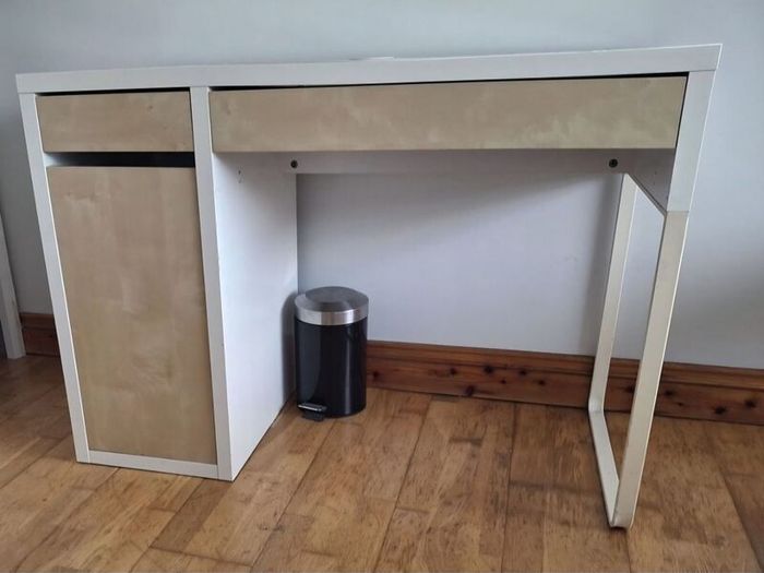 A Home Desk