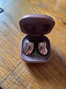 Samsung Buds AKG Live Mystic gold earphones